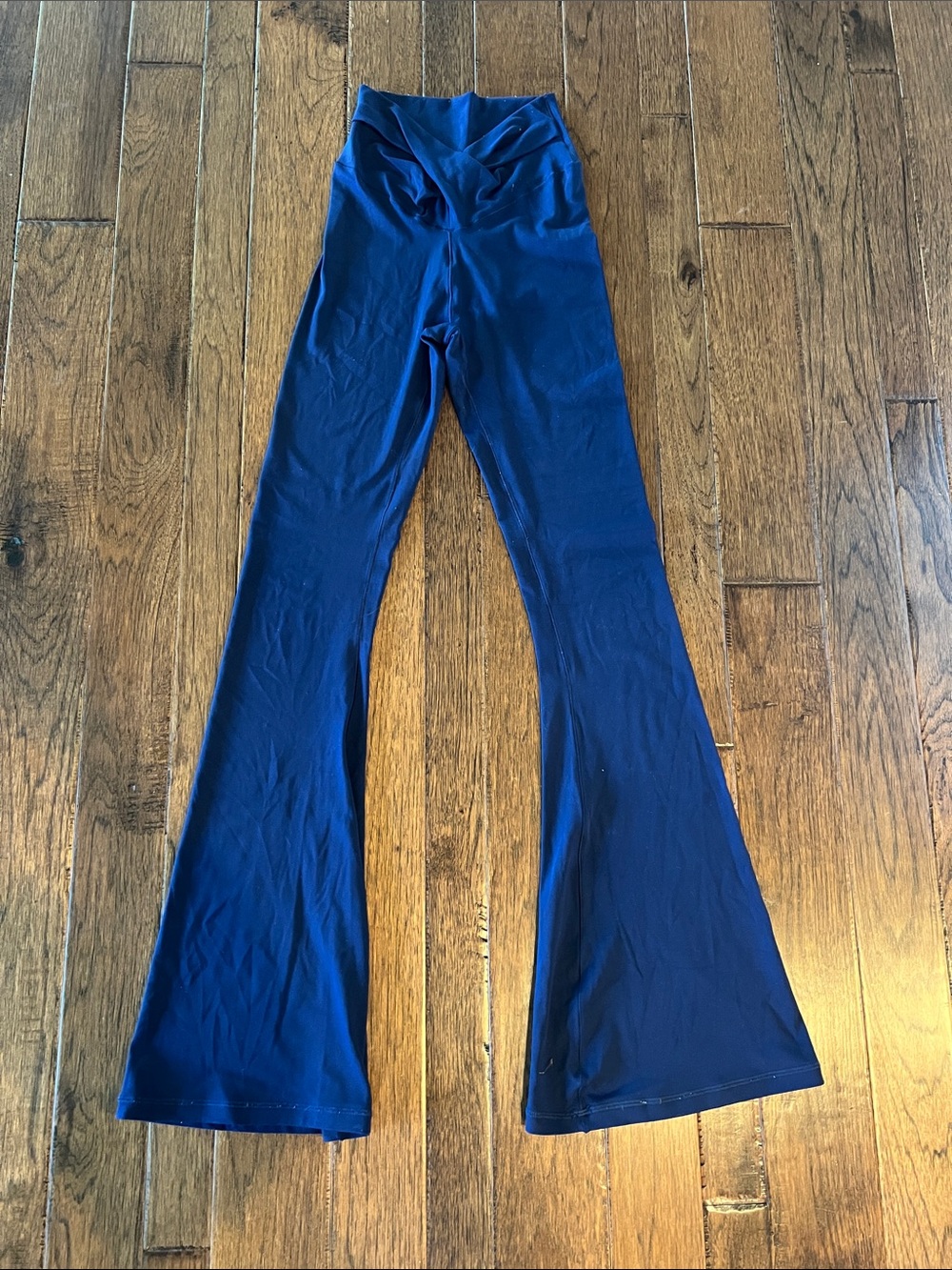 OFFLINE by Aerie navy boot cut leggings